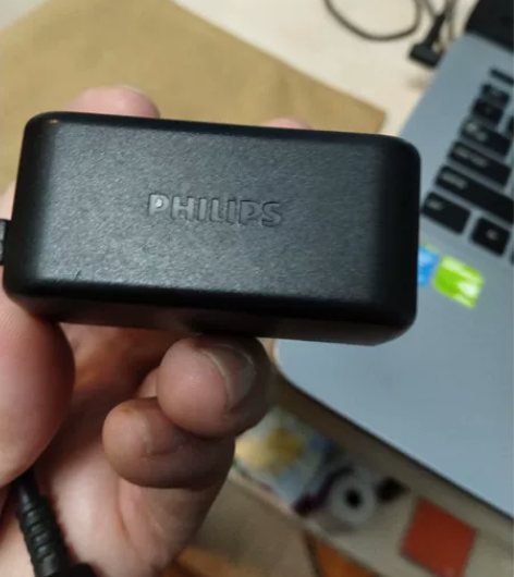 飞利浦 原装手机充电器 5v 0.65安，...