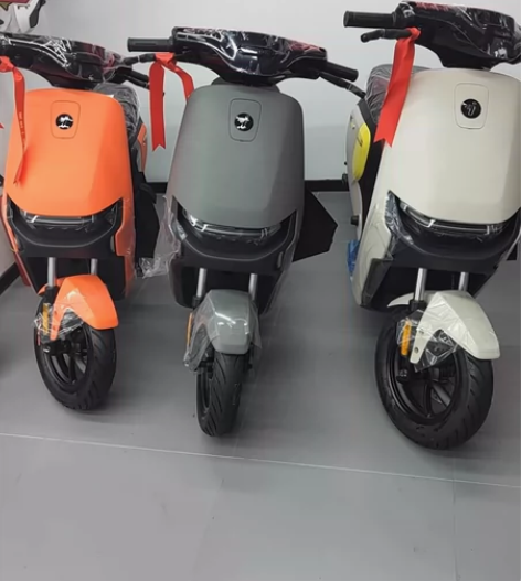 全新九号电动自行车F90，石墨烯铅酸，续航...