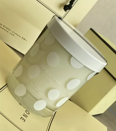 祖马龙22年初雪圣诞系列香薰蜡烛，期待如期...