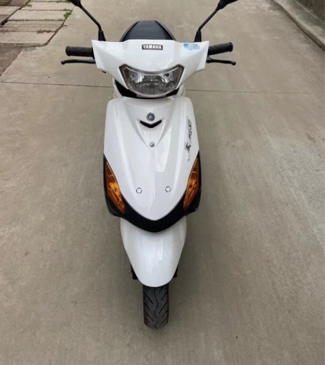 二手摩托车，雅马哈 原车原件无拆修，各种颜...