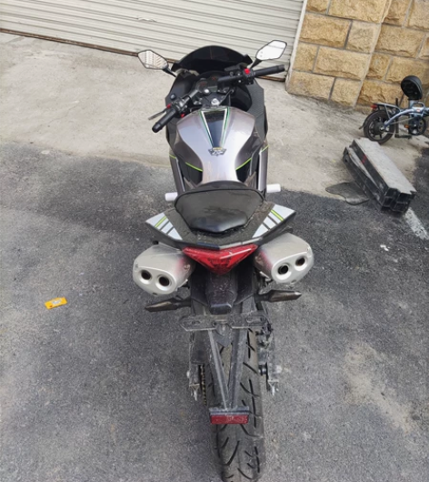 21年十月份买的车 国产川崎H2  带一键...