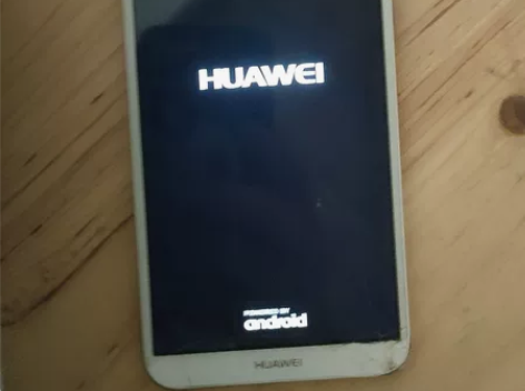 华为畅享8,翻箱底找到的正常使用,可以当备...