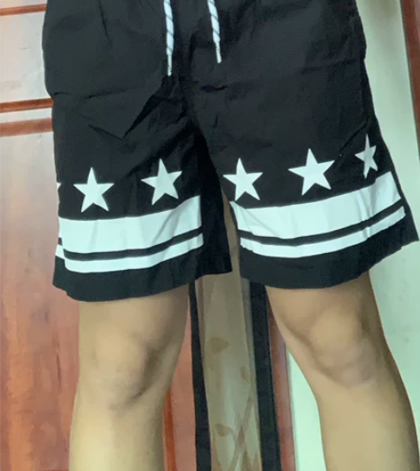 三福短裤，三分裤黑色男，L码 感兴趣的话点...