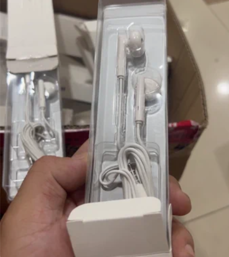 荣耀AM115R半入耳式耳机 3.5mm接...