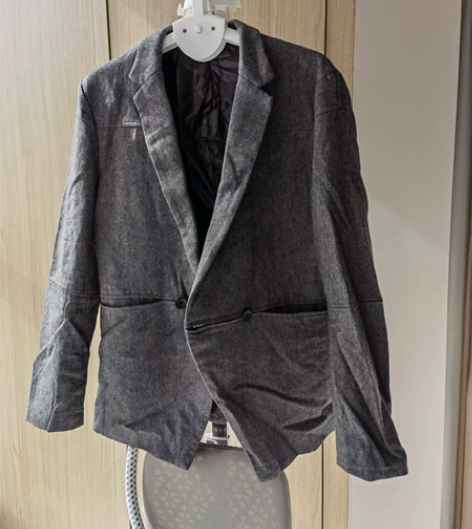 男西装 肩宽44 适合175 重150内