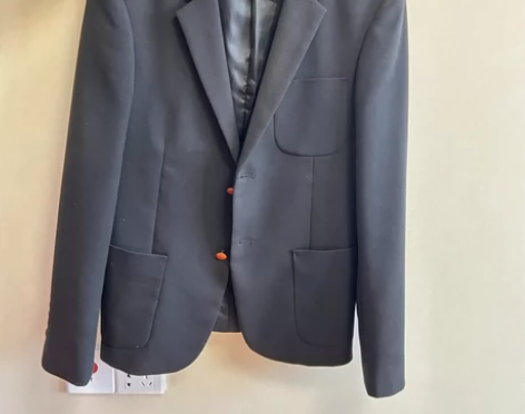 男士黑色西服外套 体重140-150 身高...