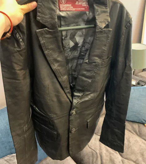 纯羊皮休闲西服，年轻人版！特别有型！这个牌...