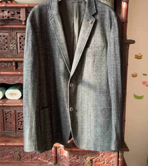 海澜之家男装西服，全新未穿，未洗，店里买的...