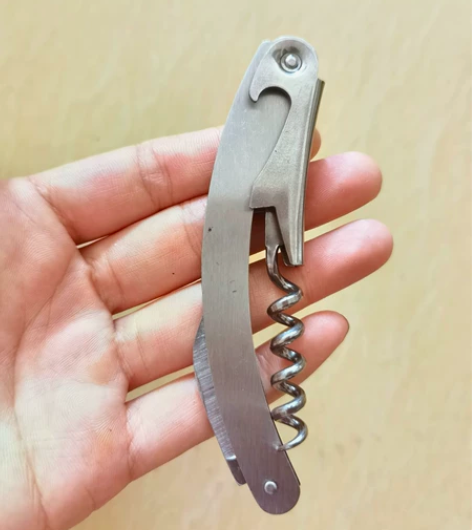 个人闲置镜光红酒开瓶器 感兴趣的话点“我想...