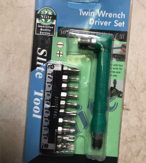 多功能螺丝刀特价处理感兴趣的话给我留言吧！...