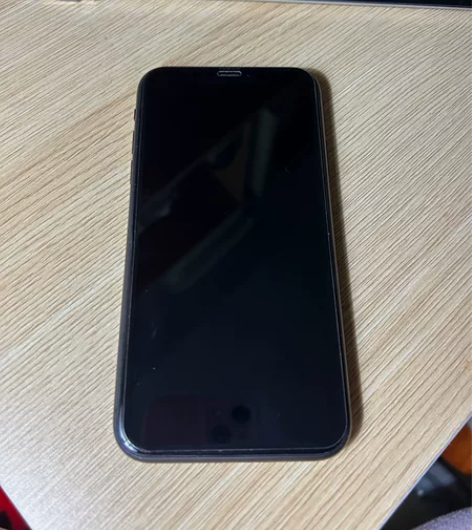 自用苹果11黑色 128G！国行正品三网通...