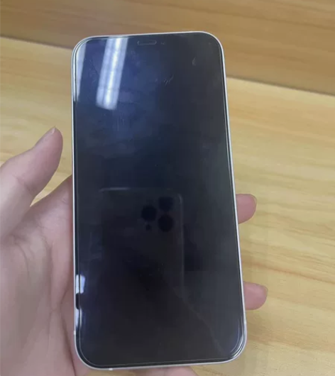 苹果12 国行 官网入手 64g 白色 无...