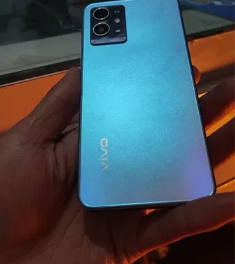 vivoy52t是8+128G，2022年...