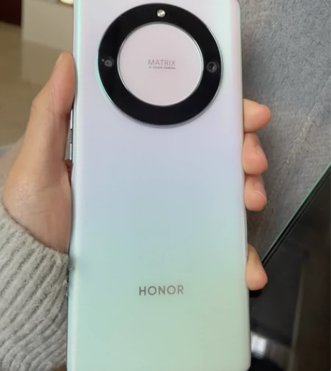 荣耀x40 6+128 上年十月份买的买来...