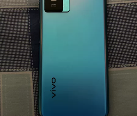 vivoy76s 100新不到半年 因为换...