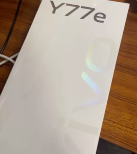 vivo y771 8+128晶耀黑  不...