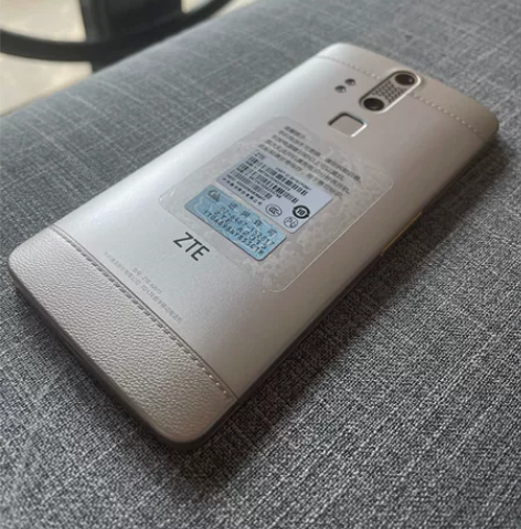 中兴手机 ZTE A2015_3137闲置...