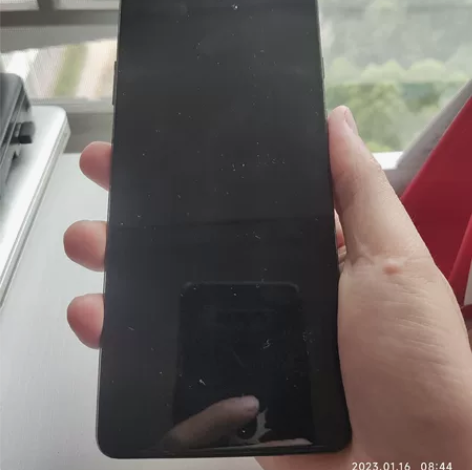 黑鲨5p，12+256，9.5成新，轻微磕...