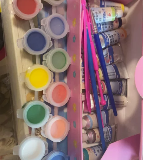 颜料！各种颜料送两个调色盘！！！具体可以看...