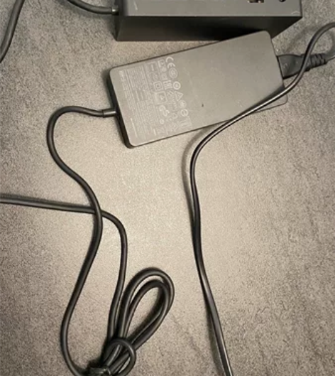微软扩展坞 之前工作时自用的扩展坞(Mic...