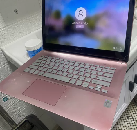 高性能的薄款漂亮索尼独显商务办公游戏本 女...