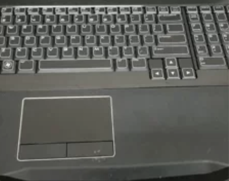 外星人17R4 游戏本 外观好 感兴趣的话...