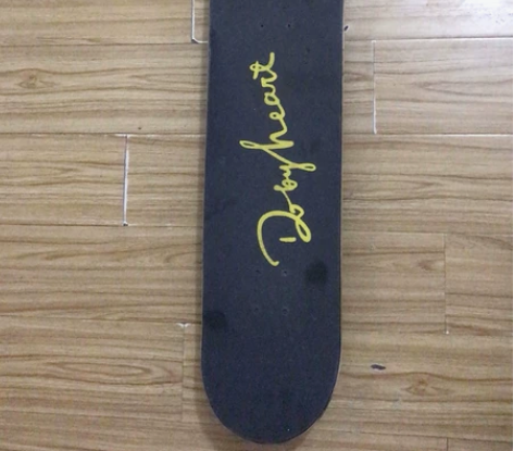 DBH滑板 不玩了 还很新 爽快的来 不刀...