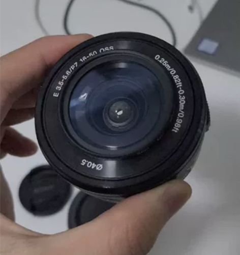 索尼a6000套机狗头1650 e口，几乎...
