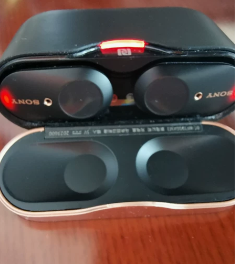 索尼耳机（九成新） 感兴趣的话点“我想要”...