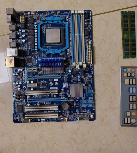 技嘉ga870a-usb3 atx大板，老...