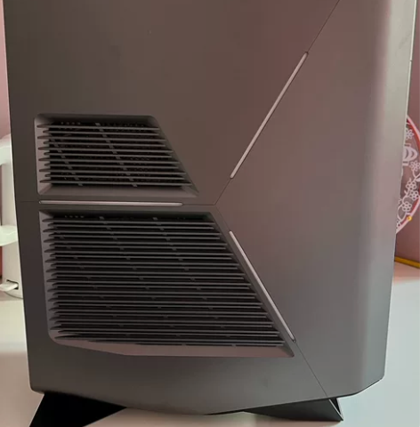 外星人r6主机，成色九九新，用了三年，全原...