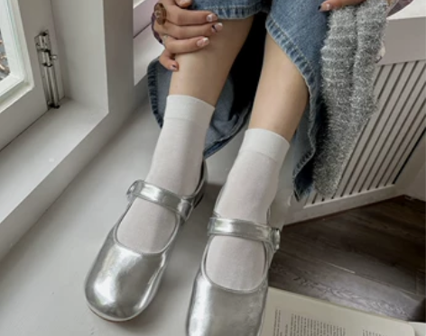 圆头复古低跟玛丽珍鞋女魔术贴浅口红色皮鞋夏...