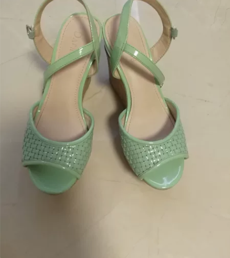36码达芙妮高跟鞋防水台单鞋女士 处理一批...