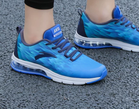 安踏运动鞋男鞋气垫鞋官网跑鞋防水冬季新款2...