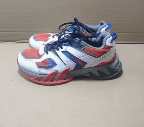 李宁男鞋42.5码跑步鞋运动鞋，专柜正品，...