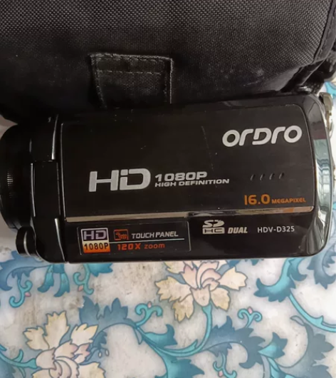 数码摄像机欧达HDV-D325.不能摄像，...