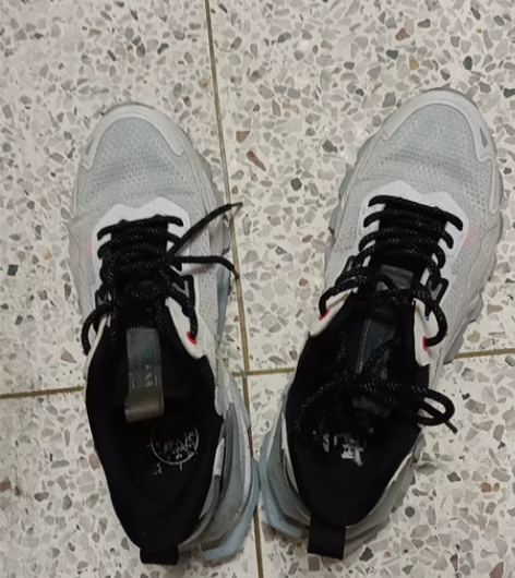 XTEP/特步有点脏,是因为没洗,想换鞋了...