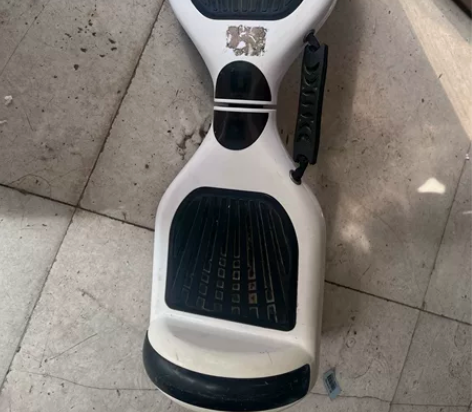 超盛体感平衡车闲置转让（白色，玫红色各一台...