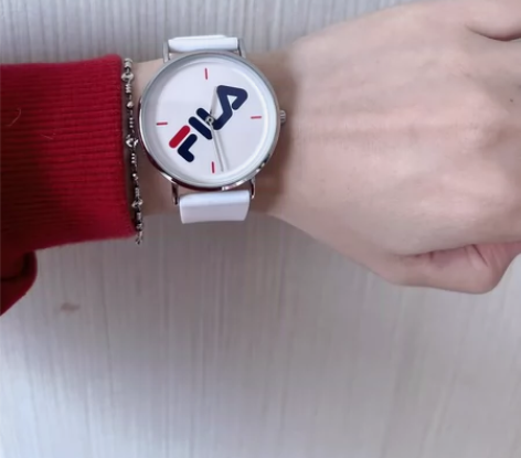 Fila斐乐手表撞色简约欧美石英表，几乎全...