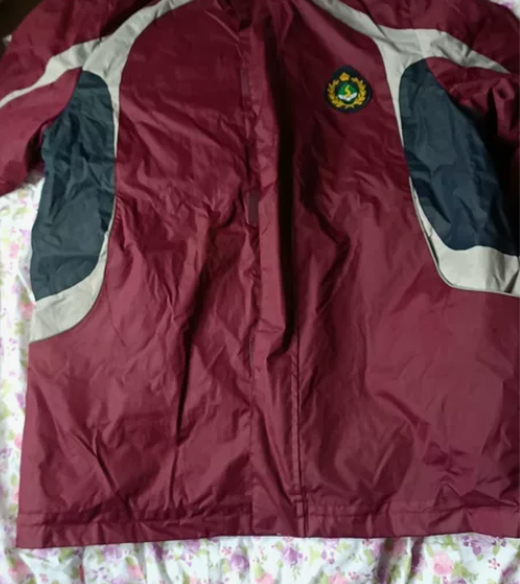 冬季校服，汝南第三小学，只穿了一季，还没洗...