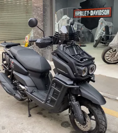 立雅150 坦克摩旅版 带大保险三箱 23...