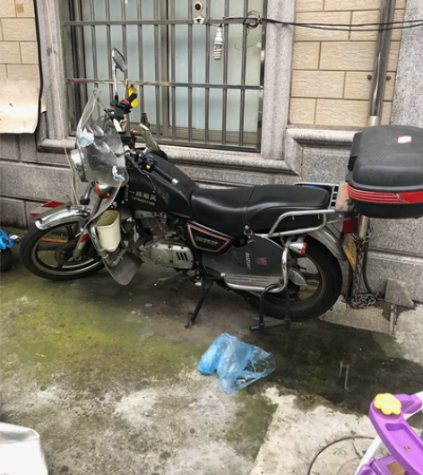 铃木125-2f，5万多公里，2300元，...