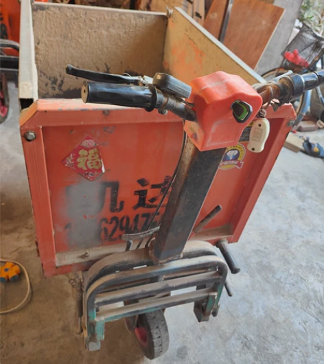 上料专用车电动三轮，车斗长1.03米，车斗...