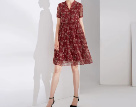 颜域夏季新款气质短袖宽松a字裙中长款百褶印...