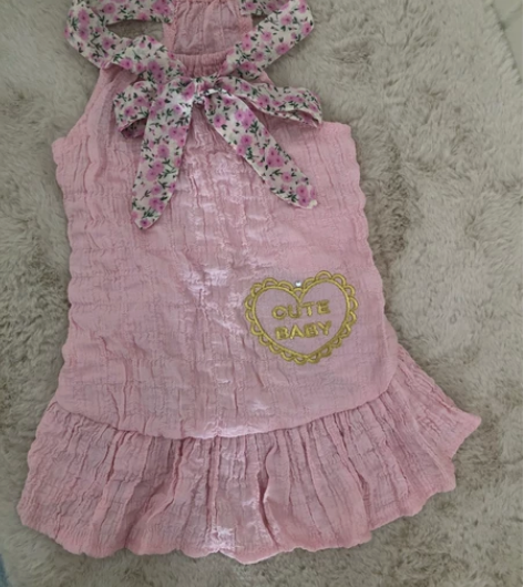 日单 狗狗 粉色蝴蝶结裙子 全新 带吊牌 ...