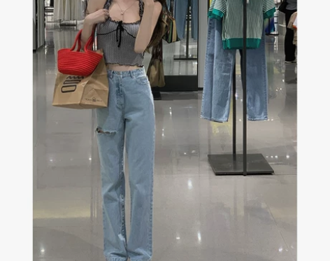 白水女 浅蓝色破洞牛仔裤女夏2022年新款...