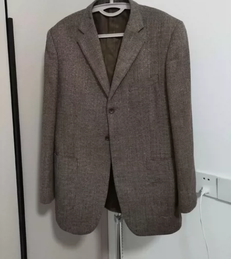 大水男士西服,170码,衣长80,肩宽47...
