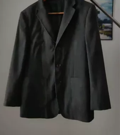 男士西服，一等品，羊毛75%，涤粘纤25%...