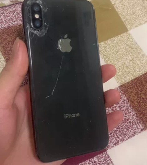 iphonex256g，后盖细碎，但是不影...