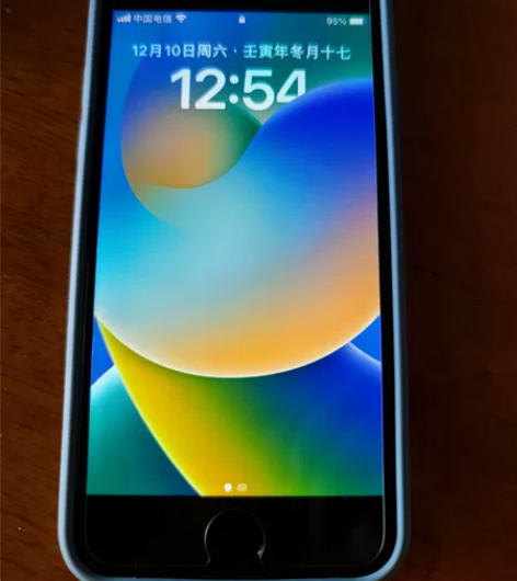 苹果8,国行64G,电池100%,基本无磕...